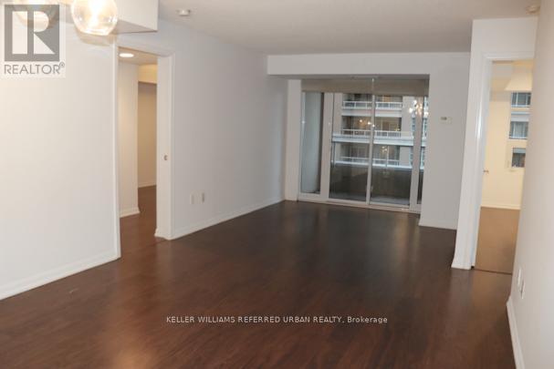 Photo principale - 75-775 E Liberty St