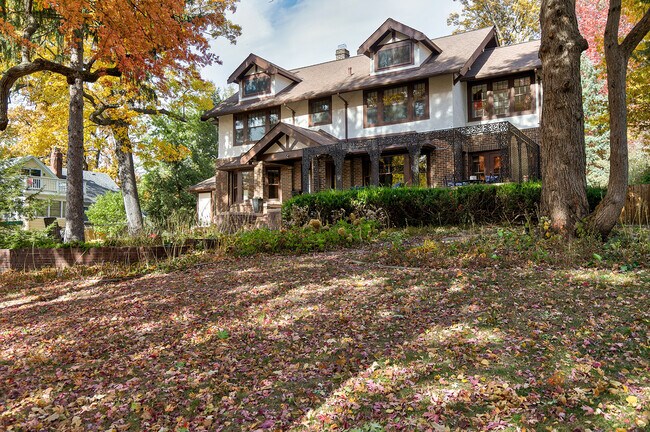Front View - 5505 Waterbury Rd