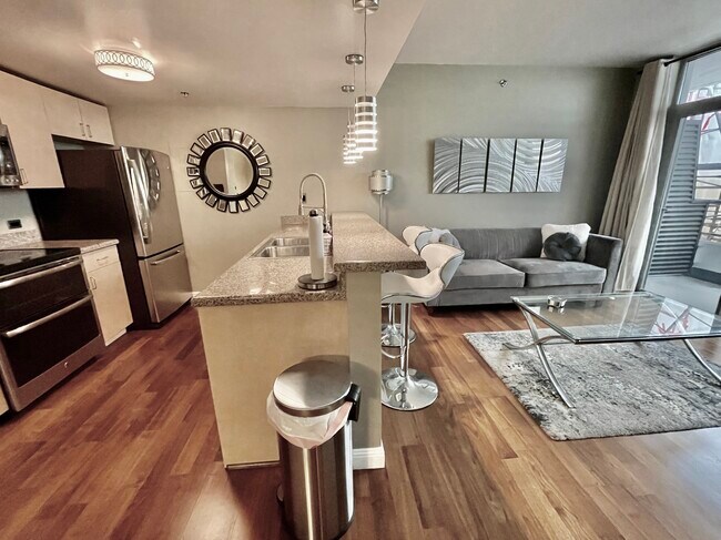 Foto del edificio - 425 W Beech St