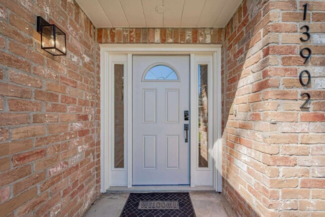 Foto del edificio - 13902 Wickersham Ln