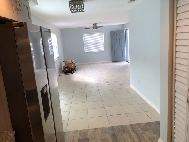 Building Photo - 479 Jewel Ct