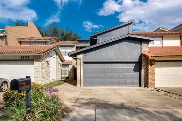 Building Photo - 1304 Summerwood Ln
