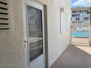 Building Photo - 555 Fillmore Ave