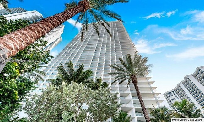 Foto del edificio - 16901 Collins Ave