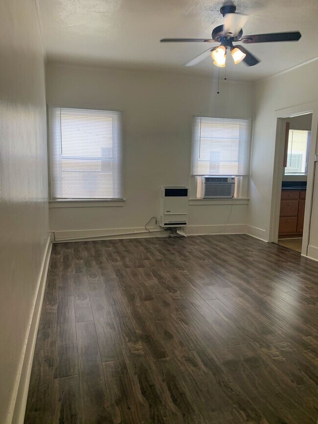 Foto del edificio - Charming Studio located minutes from DTLA,...