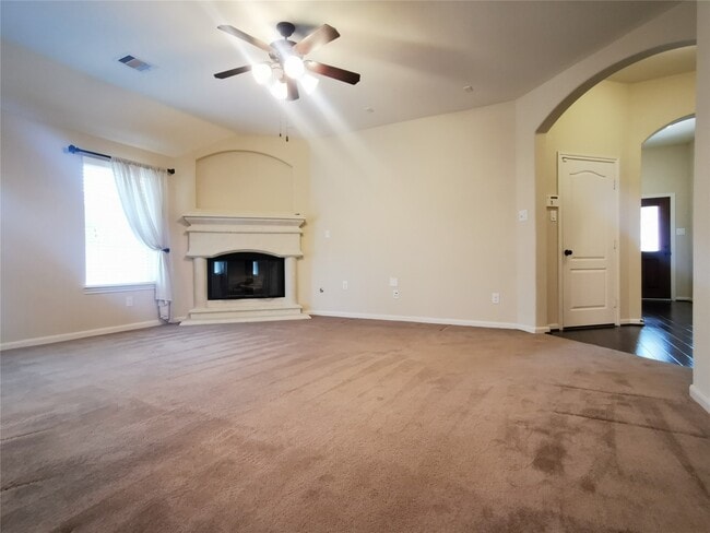 Foto del edificio - 4939 Ginger Bluff Trail