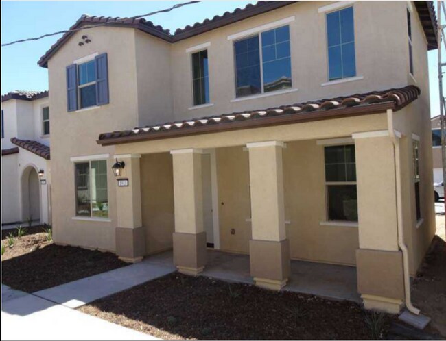 Building Photo - Great location in Colton!  Newer built, do...