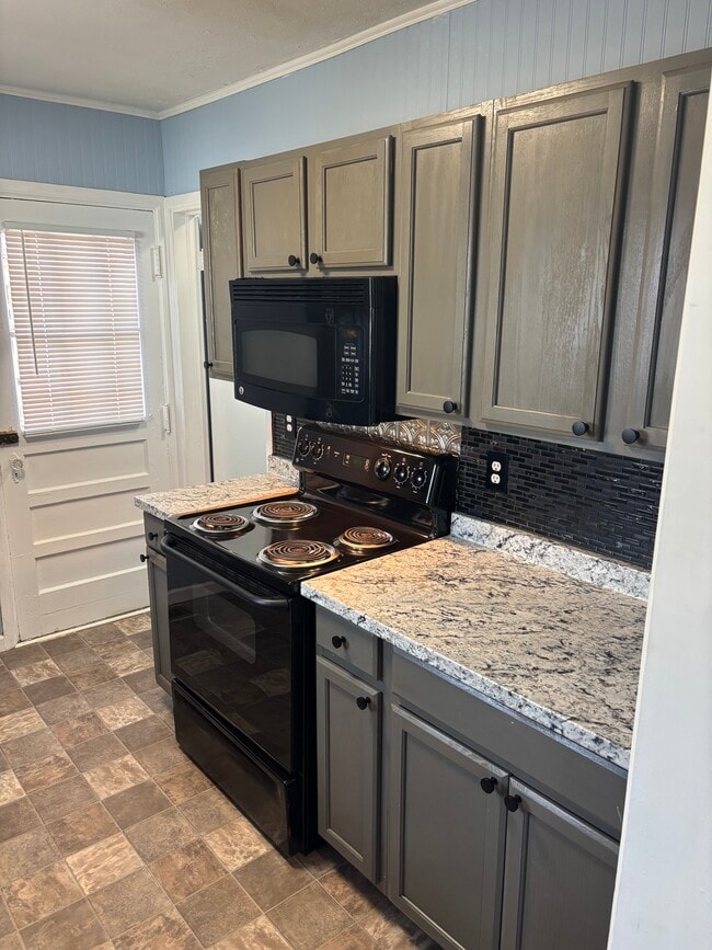 Foto del edificio - 148 W Moody Ave