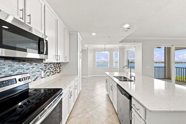Building Photo - 920 Tidewater Shores Loop
