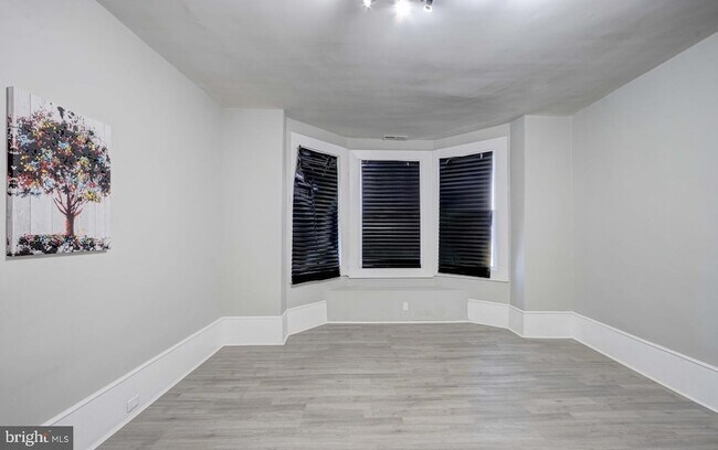 Foto del edificio - 2728 Harford Rd