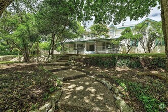 Building Photo - 3605 Silver Hill Cir