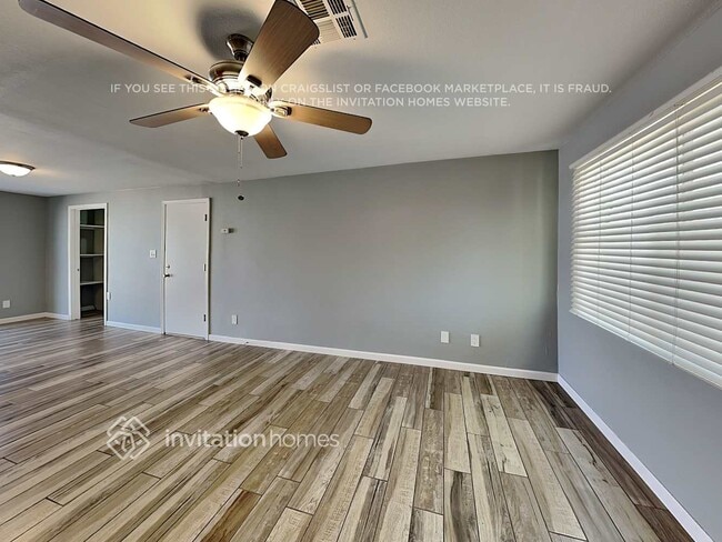 Building Photo - 14430 N 41st Ct