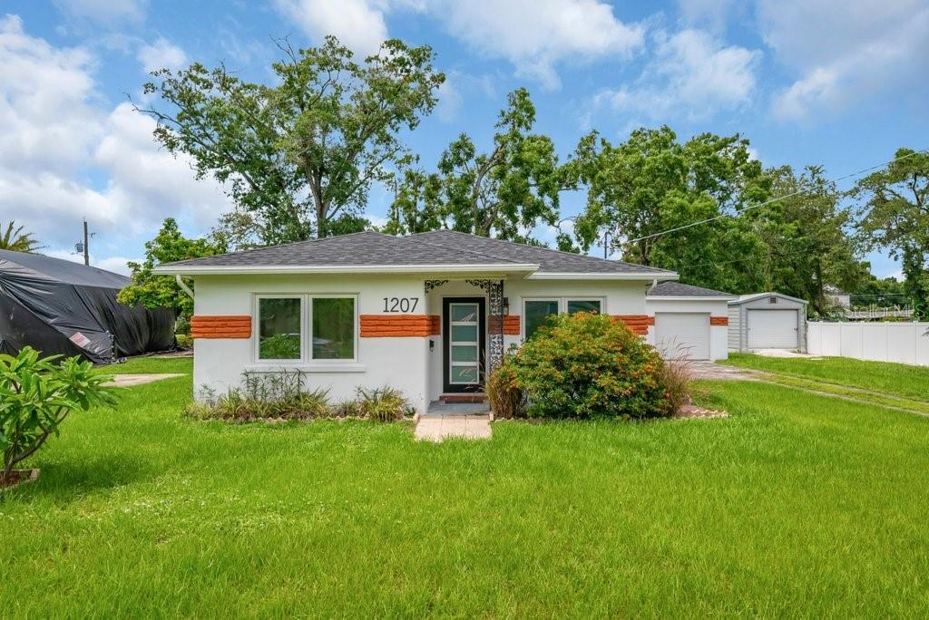 Foto principal - 1207 W Adalee St