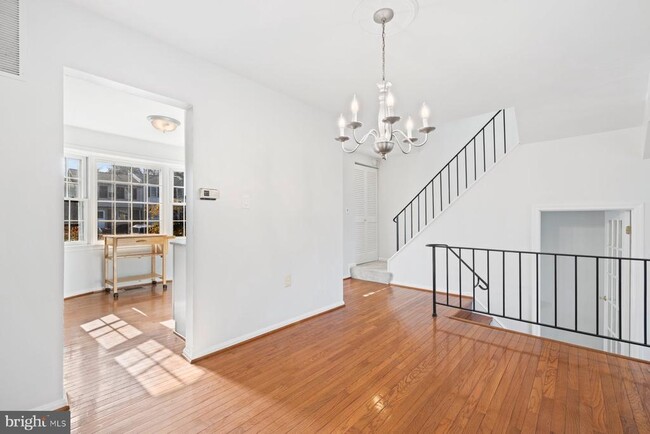 Building Photo - 3331 Buehler Ct