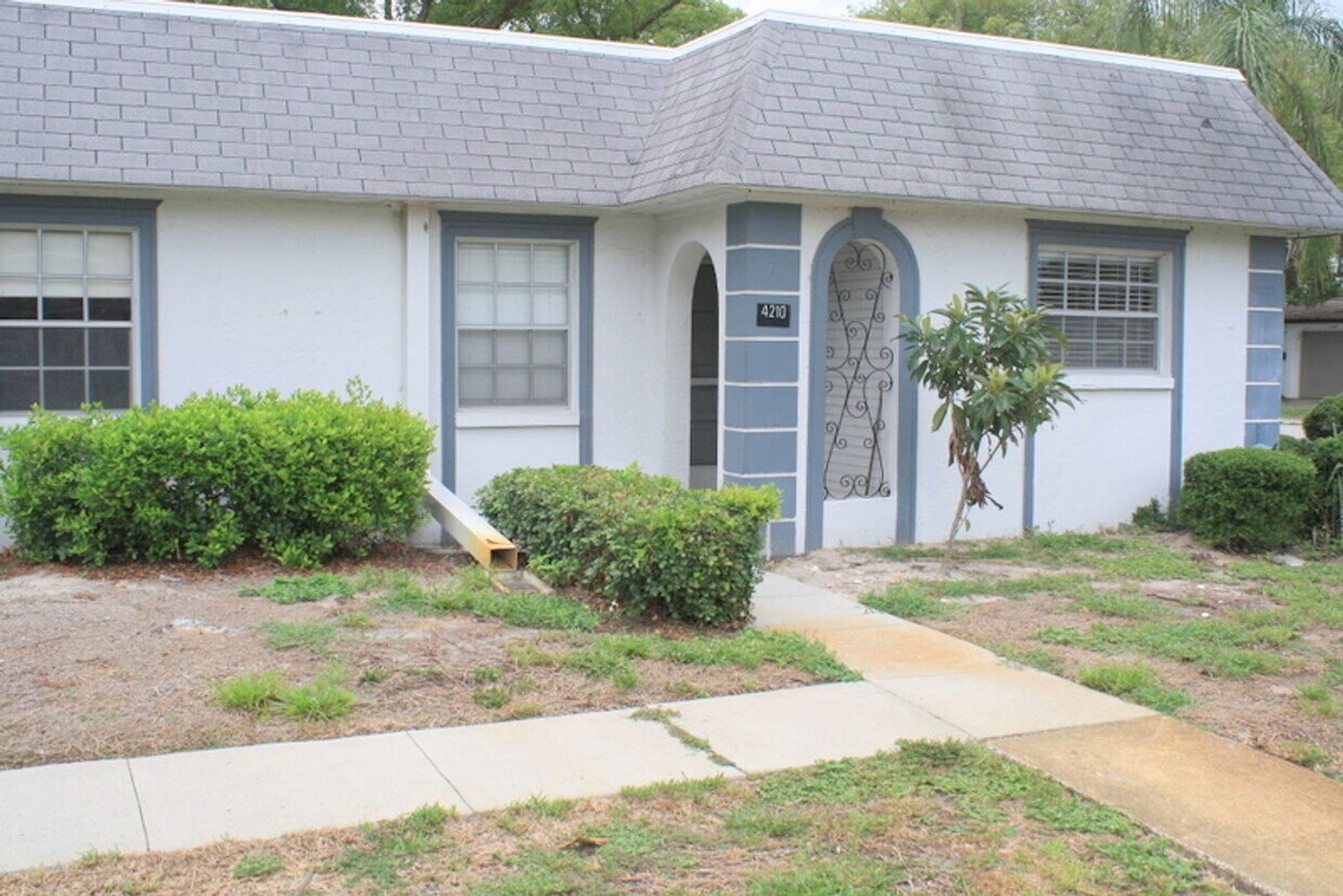 Foto principal - Completely Updated Condo