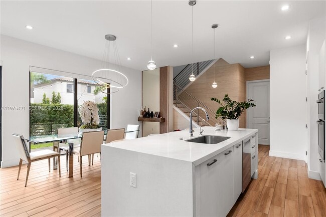 Foto del edificio - 4301 NW 81st Ct