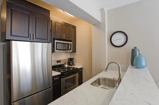 Foto del edificio - 1 bedroom in San Francisco CA 94108-3141