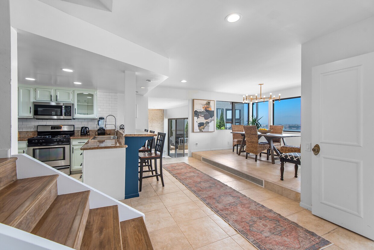 Foto principal - 8116 Billowvista Dr