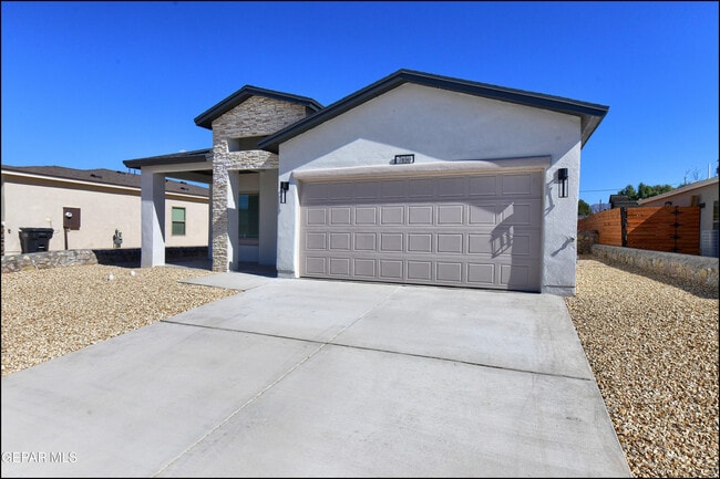 Foto del edificio - 7830 Estrella