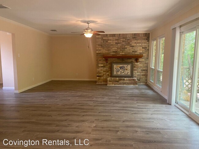 Building Photo - 3 br, 2 bath House - 3592 Centennial Dr