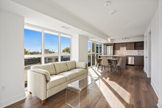 Building Photo - 70 George Butchart Dr