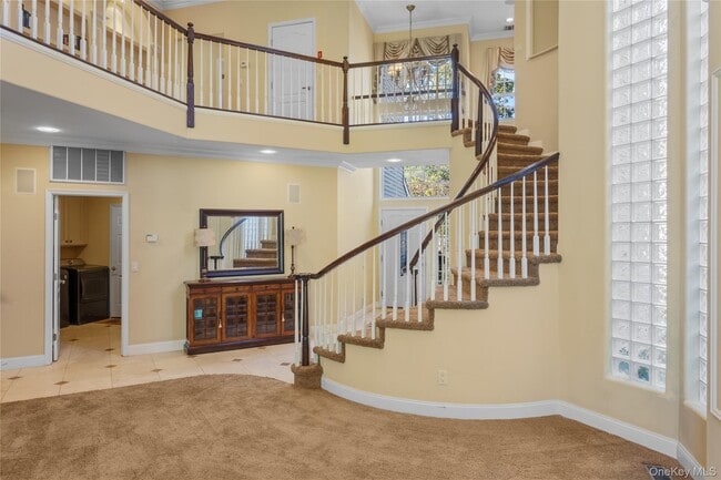 Foto del edificio - 169 Hamlet Dr