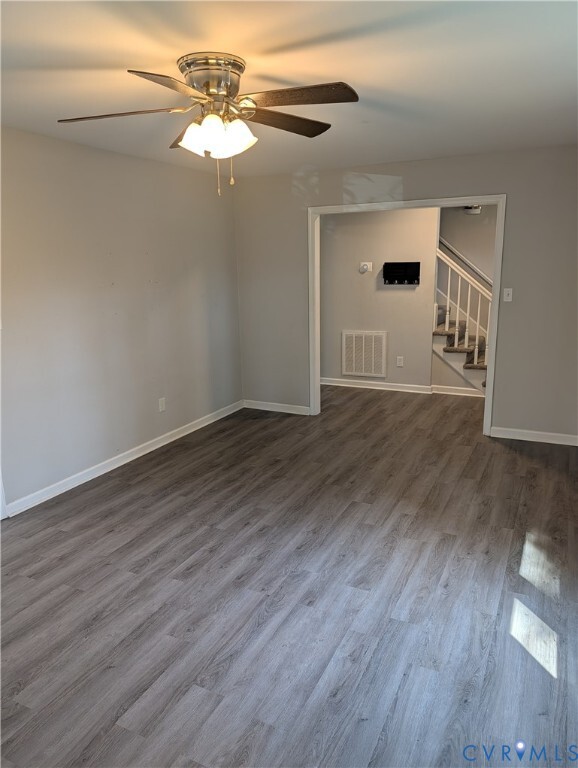 Foto del edificio - 409 Flint Dr