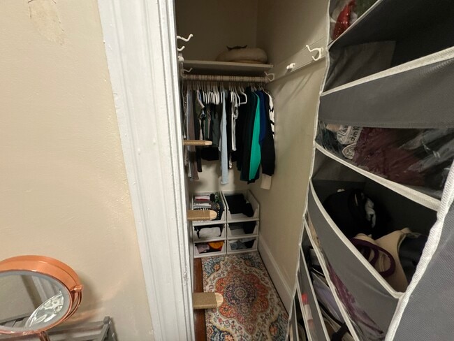 Foto del edificio - 242 Hemenway St