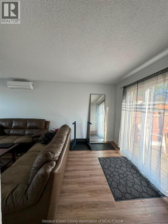 Photo du bâtiment - 9260 Arncliffe Ct