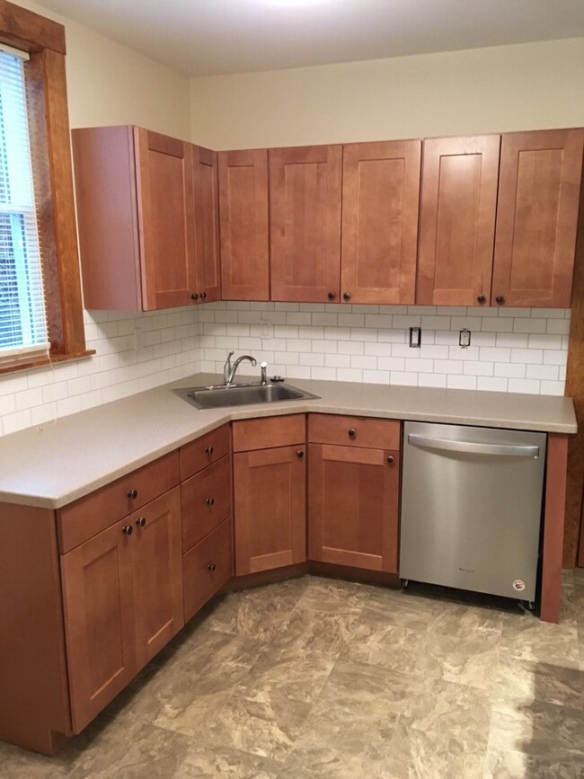 Building Photo - 50 Monastery Rd