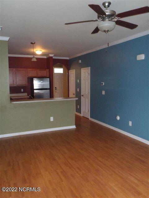 Foto del edificio - 404 Glenhaven Ln