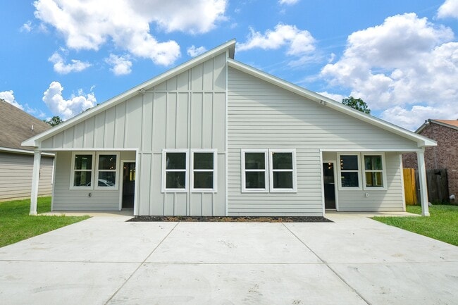 Foto del edificio - 5923 Southtown St