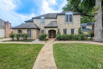 Building Photo - 15511 Rana Ct
