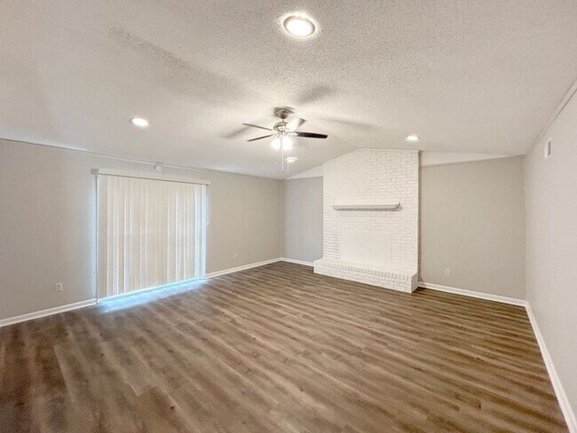 Building Photo - 4190 Runningbrook Cir