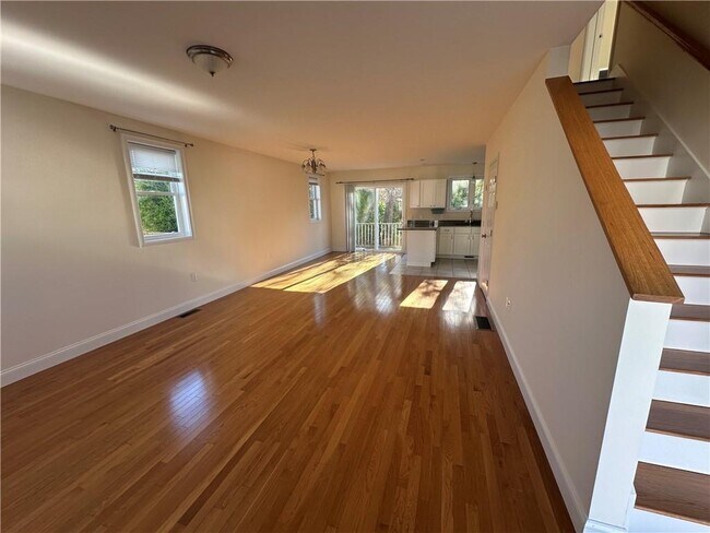 Foto del edificio - 32 Seafare Ln