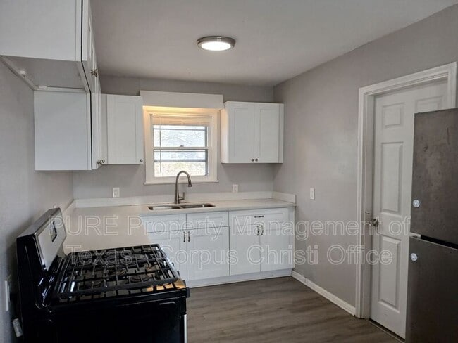 Building Photo - 3432 Olsen Dr