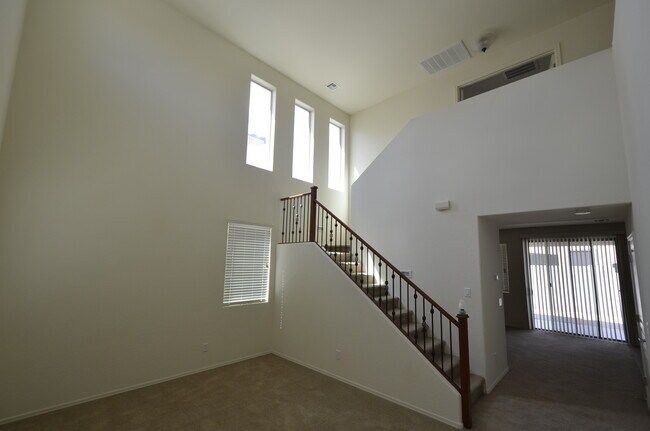Foto del edificio - 1680 W Swan Pl