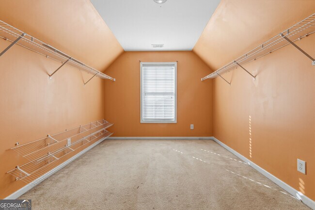 Building Photo - 820 Kaitlyn Dr