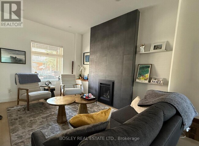 Photo du bâtiment - 78 Kingsmount Park Rd