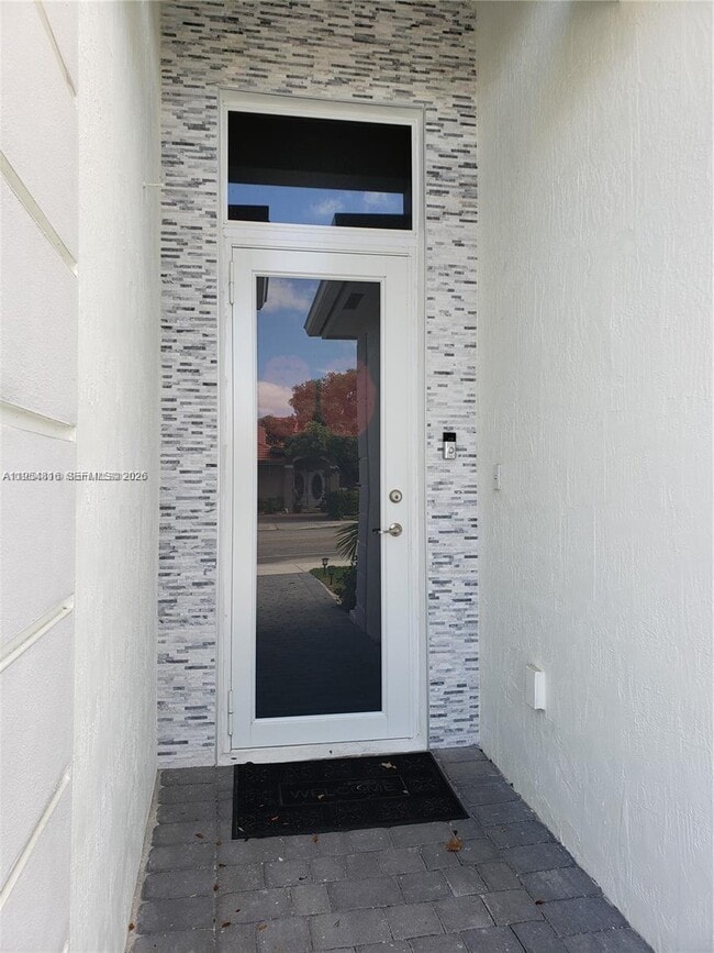 Foto del edificio - 701 NW 127th Pl