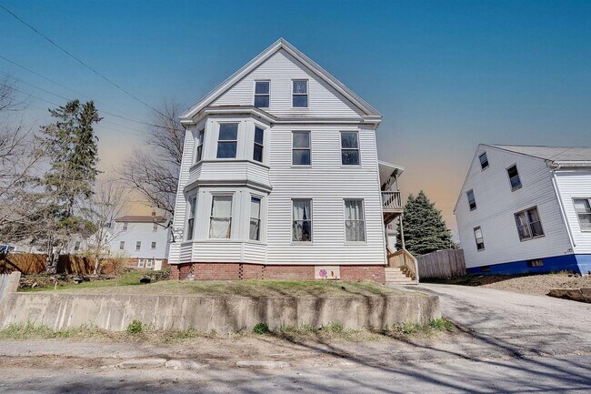 Street view - 13 Water St