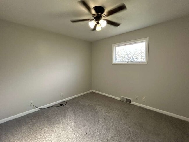 Building Photo - Spacious 3BR Single-Family Home in Mentor – Yard + Pets OK