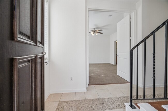 Foto del edificio - 5210 Petty St