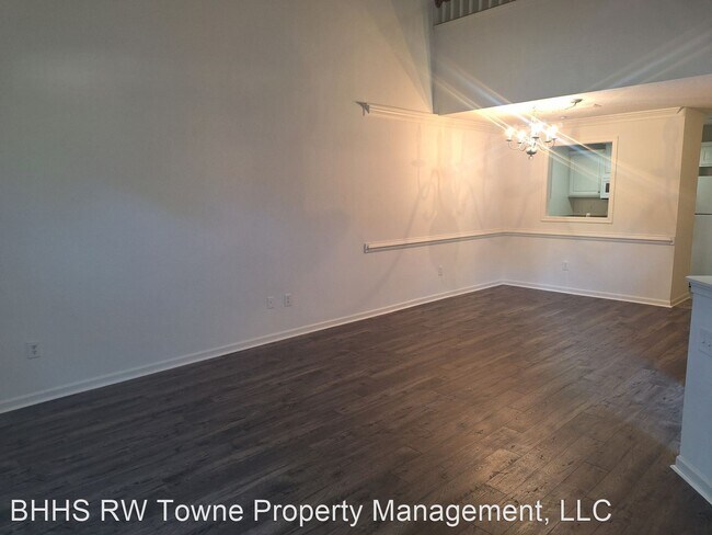 Foto del edificio - 2 br, 2 bath House - 2207 Montgomerie Arch