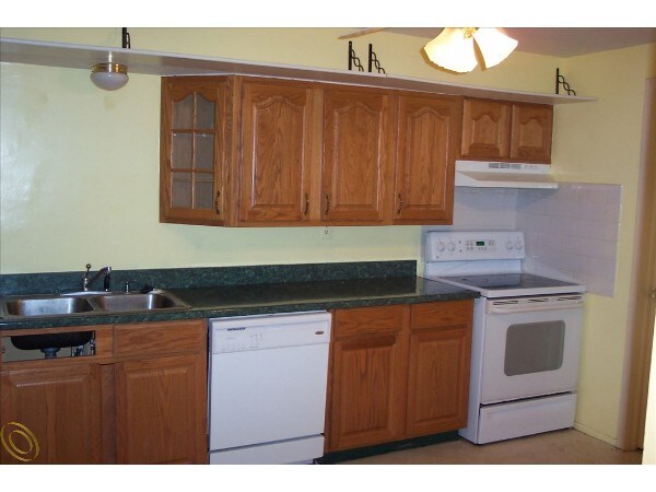 Building Photo - 212 Summit Ridge Dr