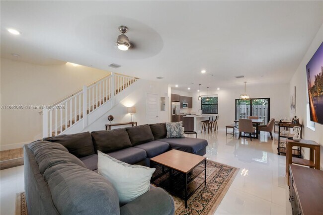 Foto del edificio - 10425 NW 82nd St