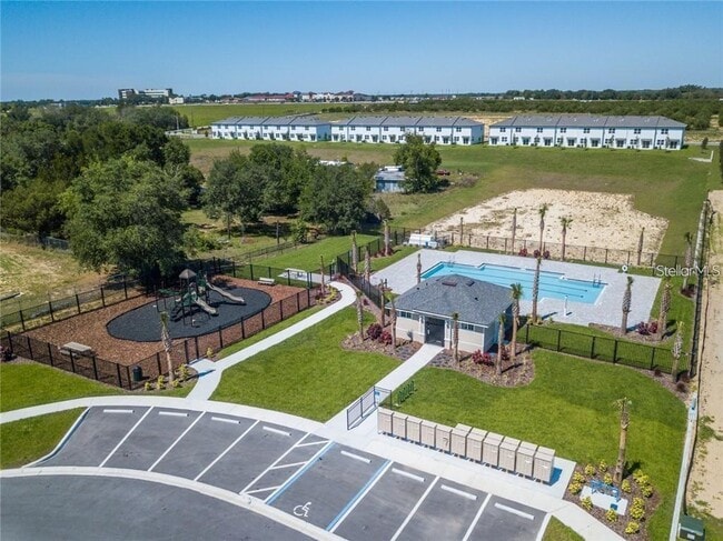 Building Photo - 338 Madison Dr