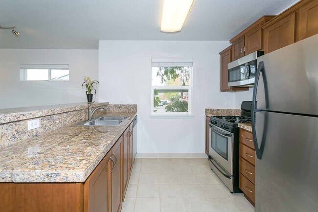 Foto del edificio - Fantastic Main Level Condo w/Garage, Patio...