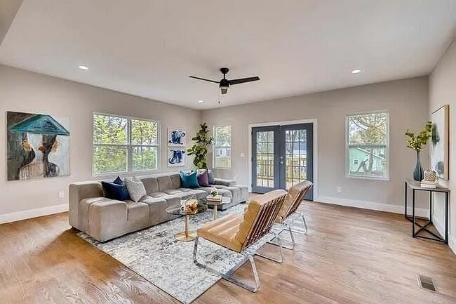 Foto del edificio - 816 Beechwood Ave SW