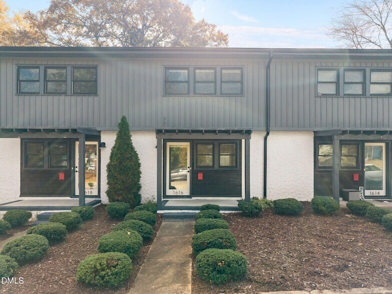 Foto principal - 1618 Boyer St